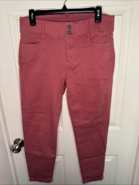 EUC Apt. 9 High-Rise Capri Jeans in Rose Mauve